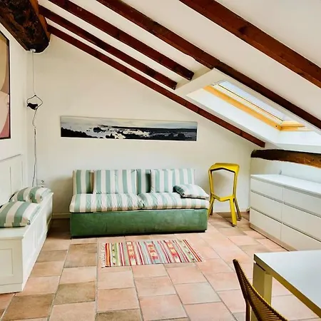 Fantasti-casa Al Holiday home Colonno
