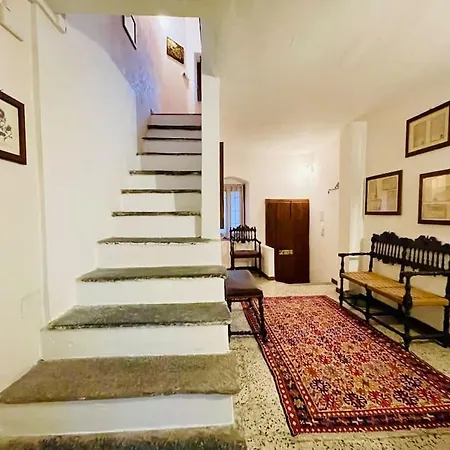 Fantasti-casa Al Holiday home *